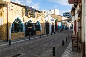 הדרך אל כיכר ארמו (Ermou Square)